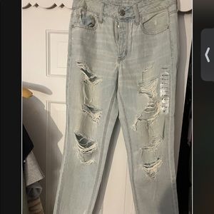 American Eagle, Tom girl style jeans. Size 4 brand new.